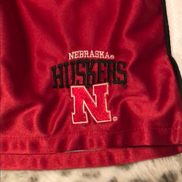 Boys size S Nebraska shorts - Picture 2 of 3